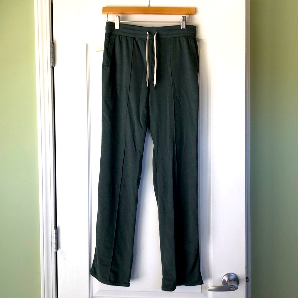 Vuori Halo Wide Leg Flare Pant